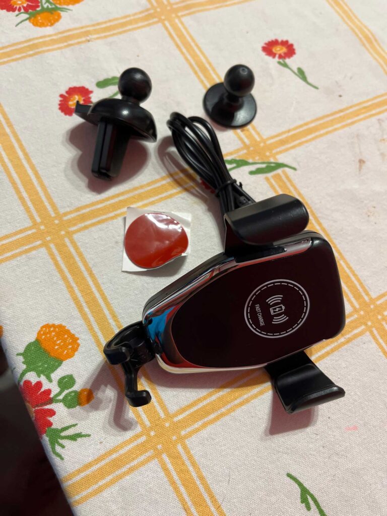 10W Qi Car Phone Holder with Wireless Charger photo review