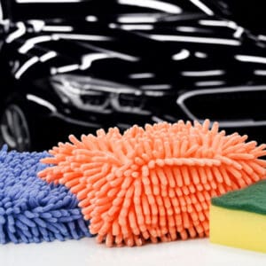 Car Wash Gloves vs Mitts vs Sponges: What’s Best for Your Paint?